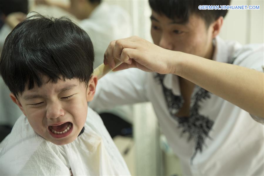 #CHINA-LONGTAITOU FESTIVAL-HAIRCUT (CN)