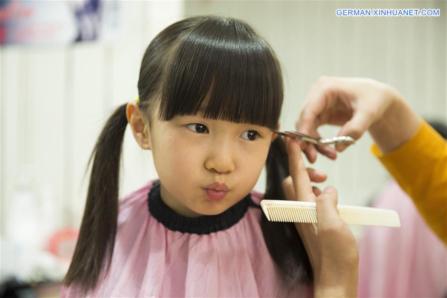 #CHINA-LONGTAITOU FESTIVAL-HAIRCUT (CN)