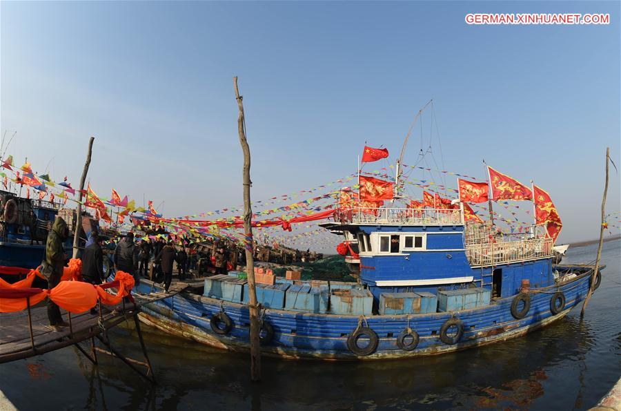 CHINA-LIAONING-PANJIN-FISHING RITUAL (CN)