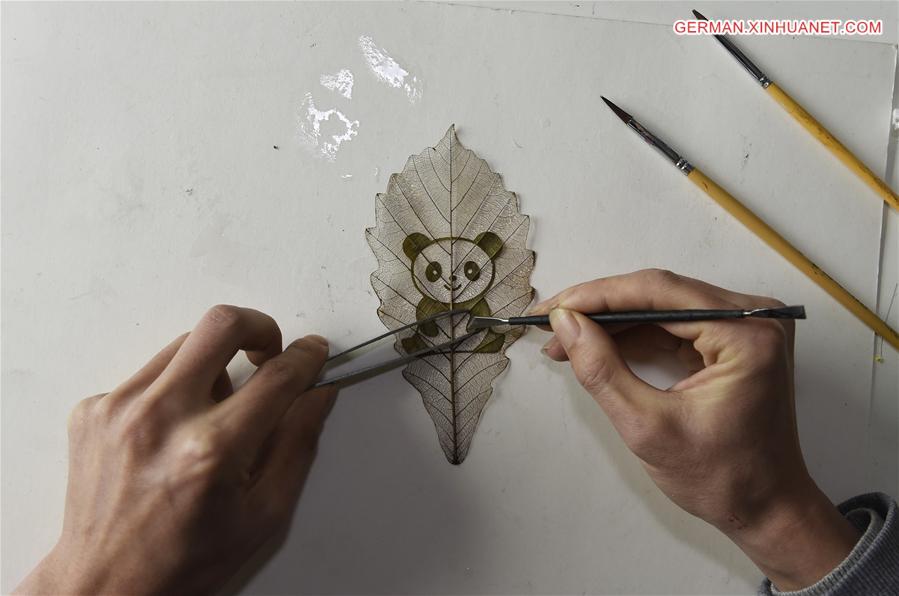 CHINA-SICHUAN-BAZHONG-LEAF-HANDICRAFT (CN)