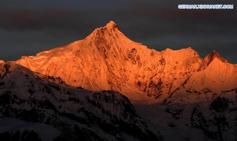 CHINA-YUNNAN-MEILI SNOW MOUNTAINS (CN)