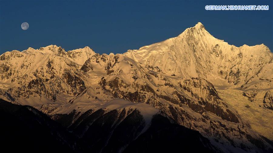 CHINA-YUNNAN-MEILI SNOW MOUNTAINS (CN)