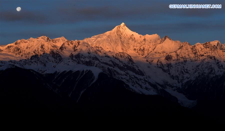 CHINA-YUNNAN-MEILI SNOW MOUNTAINS (CN)