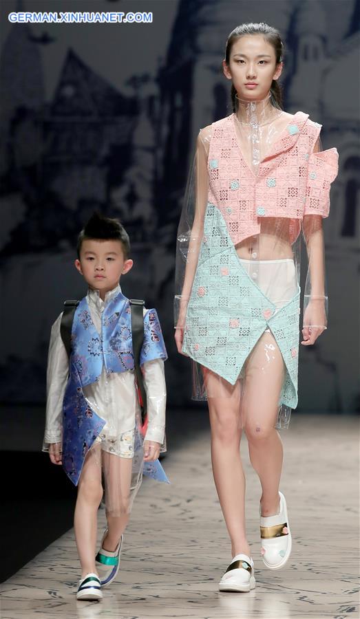 CHINA-BEIJING-FASHION WEEK (CN)