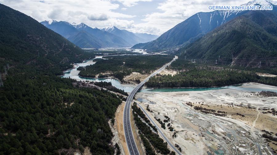 CHINA-TIBET-LHASA-NYINGCHI HIGHWAY (CN)