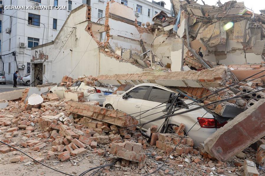 #CHINA-SHANGHAI-BUILDING COLLAPSE-RESCUE (CN)