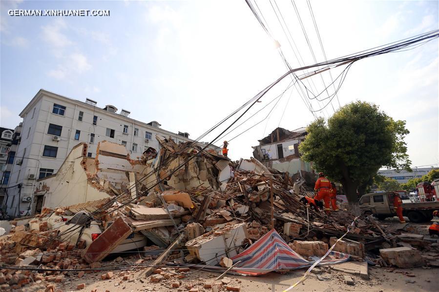 #CHINA-SHANGHAI-BUILDING COLLAPSE-RESCUE (CN)