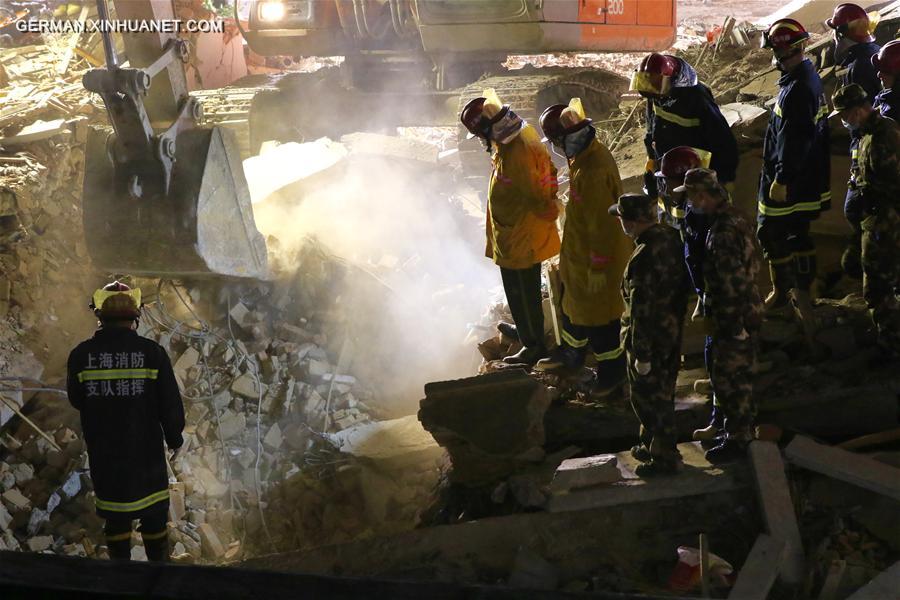 #CHINA-SHANGHAI-BUILDING COLLAPSE-RESCUE (CN)