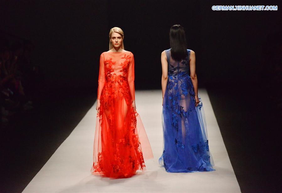 #CHINA-SHANGHAI-FASHION WEEK (CN)