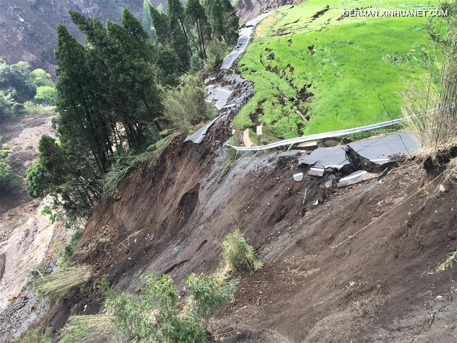 JAPAN-KUMAMOTO-EARTHQUAKE-AFTERMATH