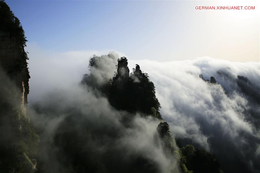 #CHINA-ZHANGJIAJIE-CLOUD (CN)