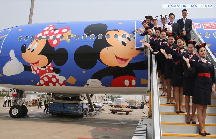 CHINA-EASTERN AIRLINES-DISNEY PLANE (CN)