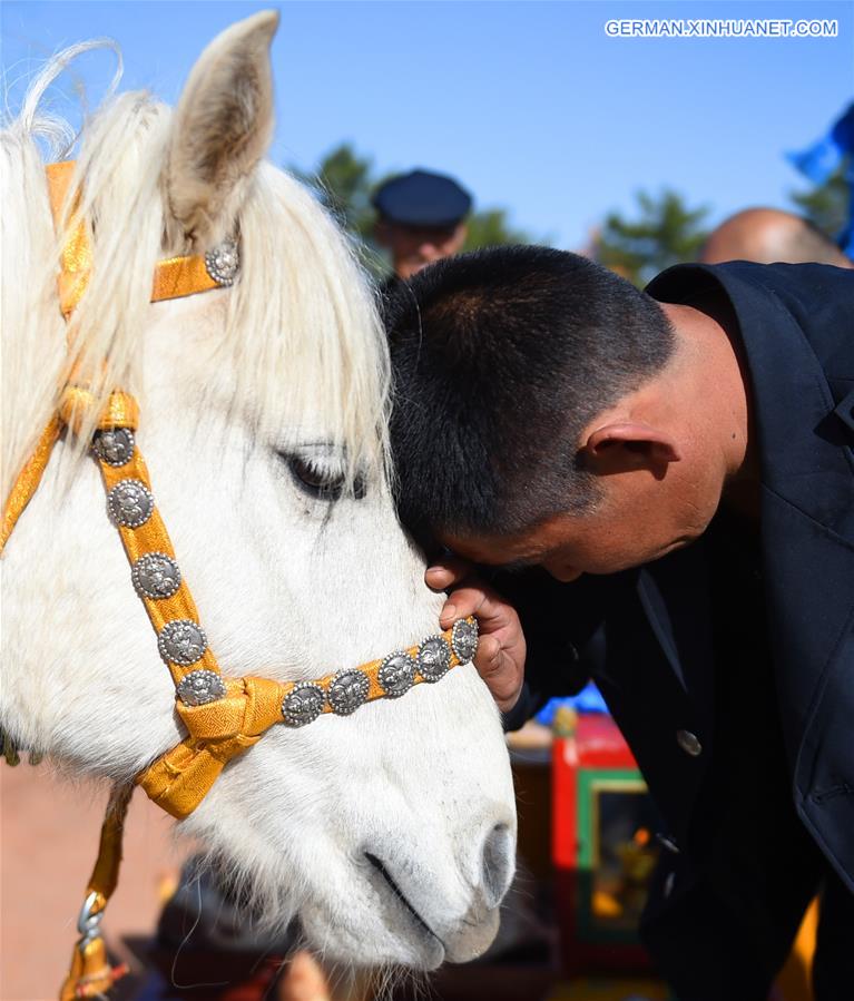 CHINA-INNER MONGOLIA-GENGHIS KHAN-SACRIFICIAL CEREMONY(CN)