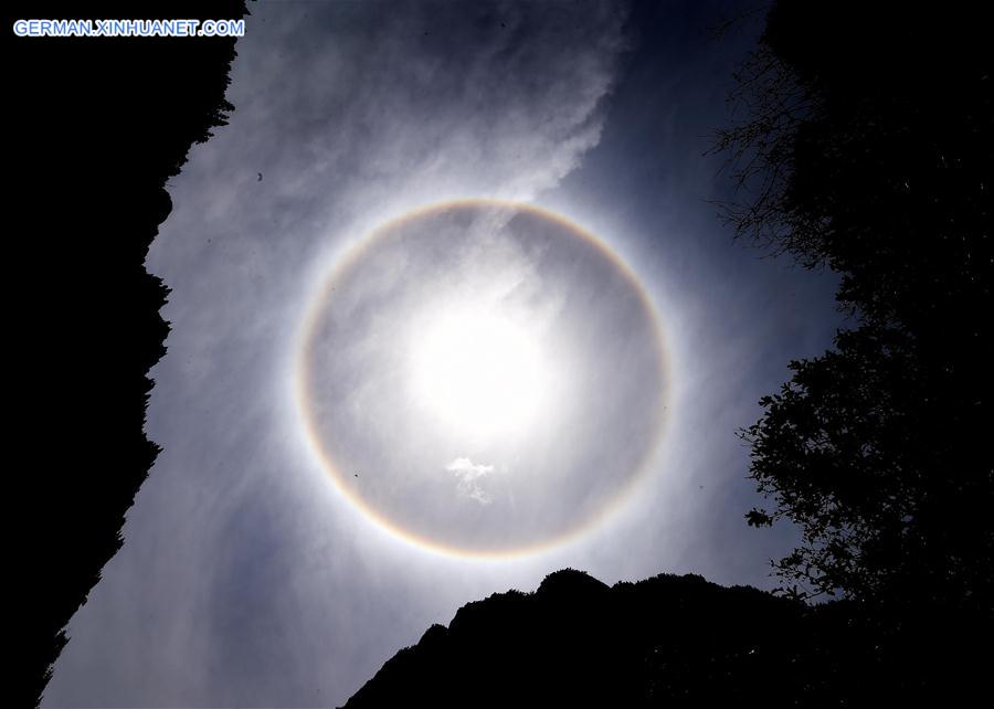 CHINA-YUNNAN-SHANGRI-LA-CANYON-SCENERY (CN)