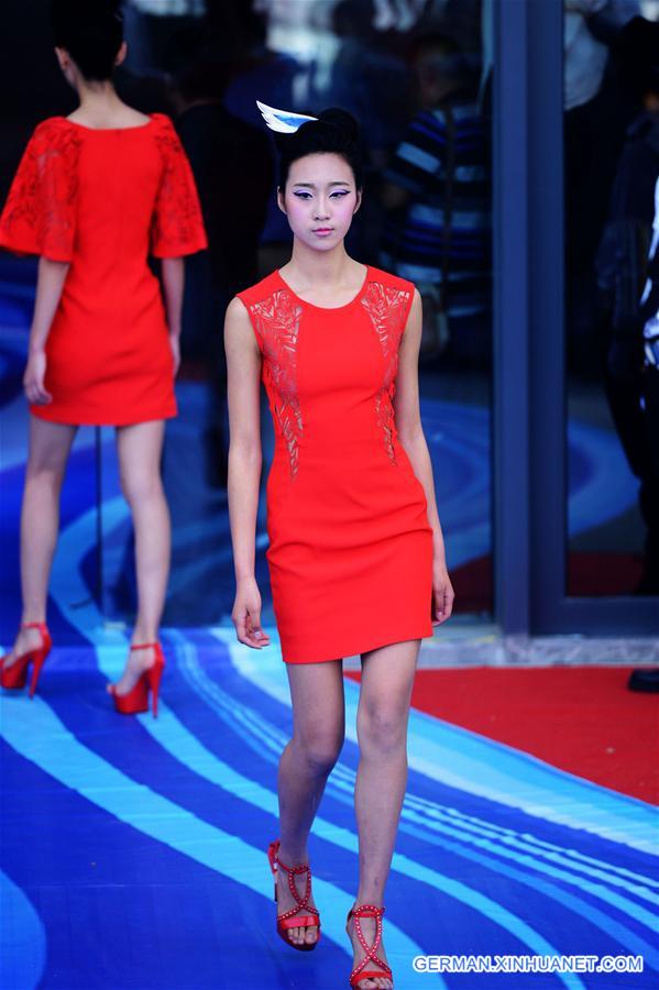 #CHINA-QINGDAO-FASHION WEEK(CN)