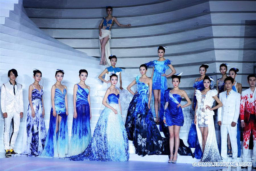 #CHINA-QINGDAO-FASHION WEEK(CN)