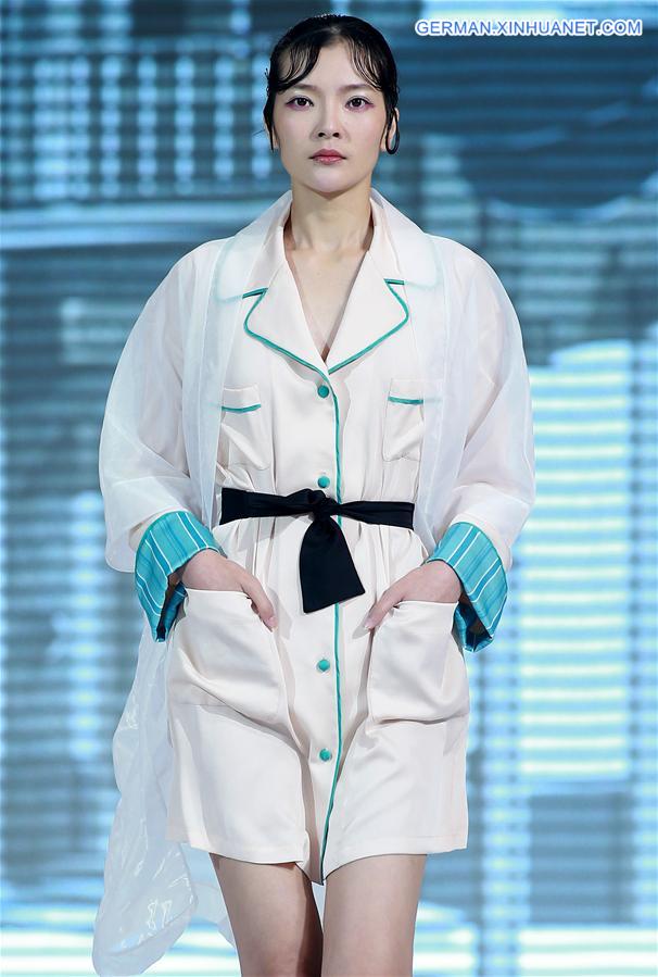 CHINA-QINGDAO-FASHION WEEK(CN)