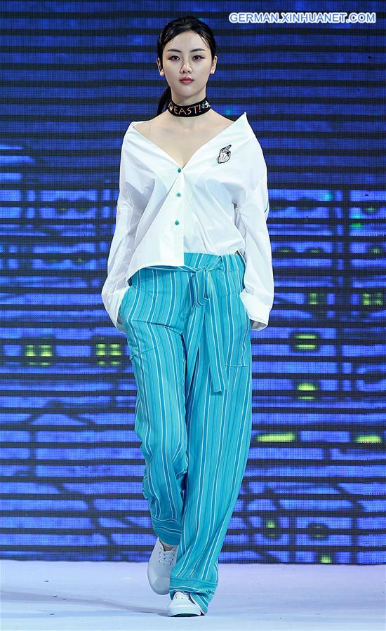 CHINA-QINGDAO-FASHION WEEK(CN)