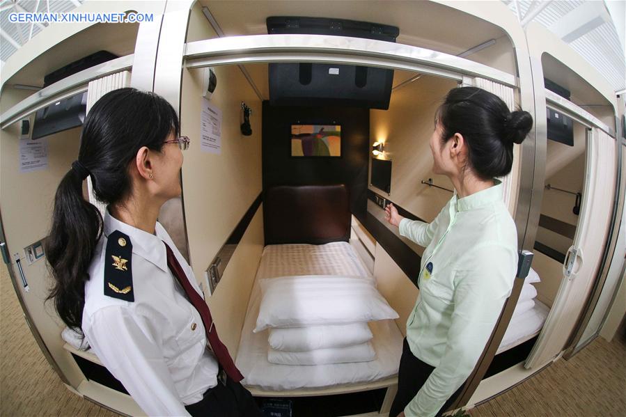 #CHINA-QINGDAO-AIRPORT-CAPSULE HOTEL (CN)