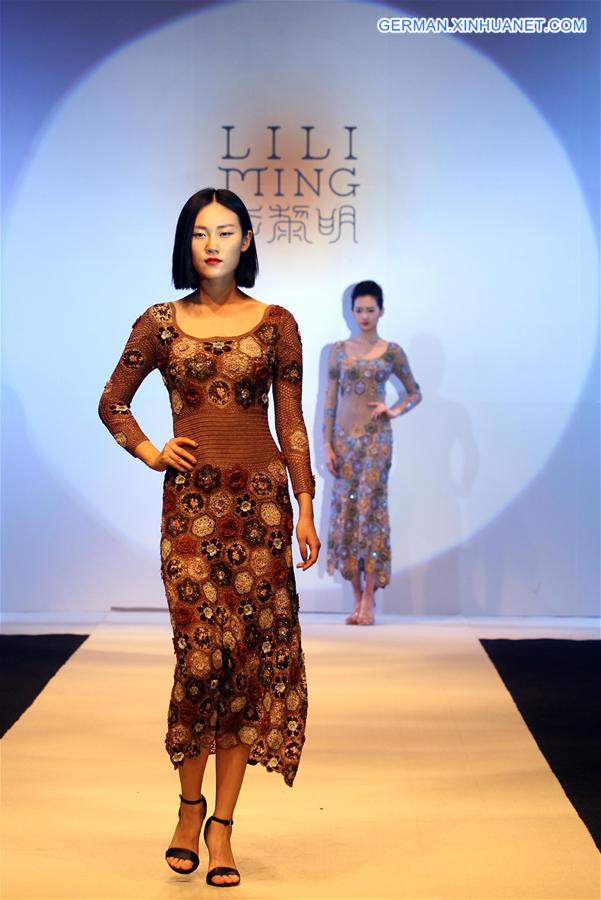 CHINA-SHANGHAI-FASHION SHOW (CN)