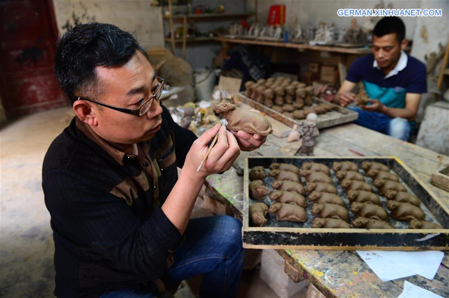 CHINA-HENAN-XUNXIAN-CLAY SCULPTURE-MUD CUCKOO (CN)