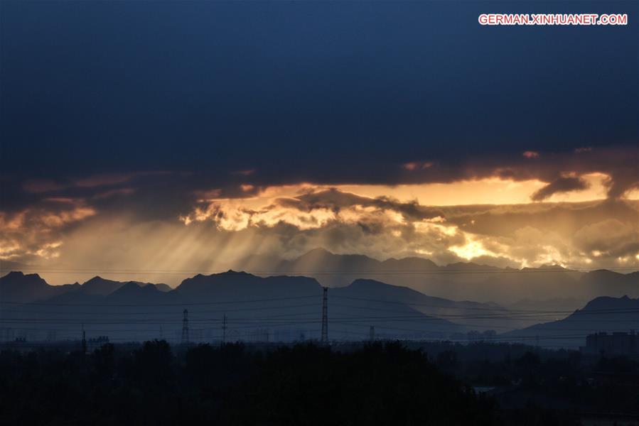 CHINA-BEIJING-SUNSET GLOW(CN)