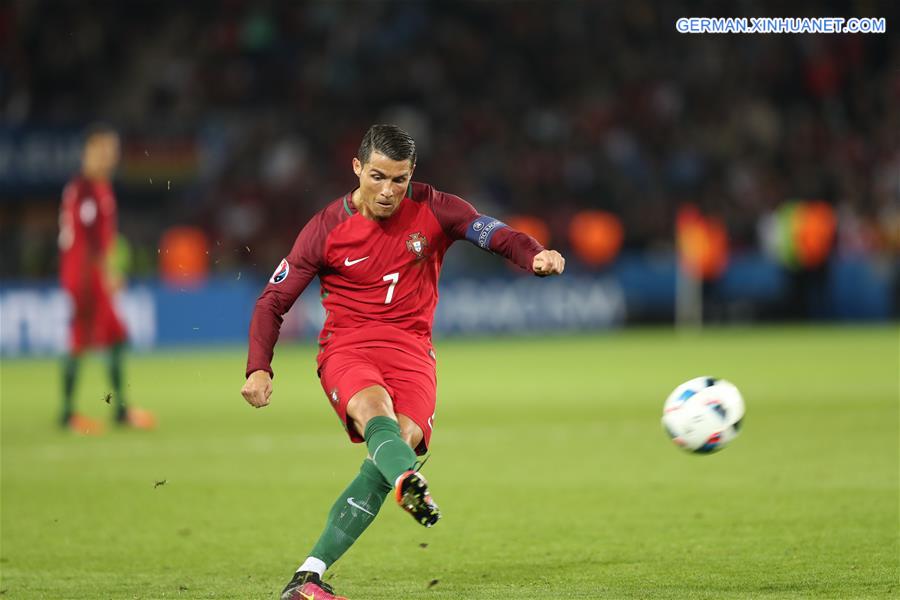 (SP)FRANCE-PARIS-SOCCER-EURO 2016-GROUP F-PORTUGAL VS AUSTRIA
