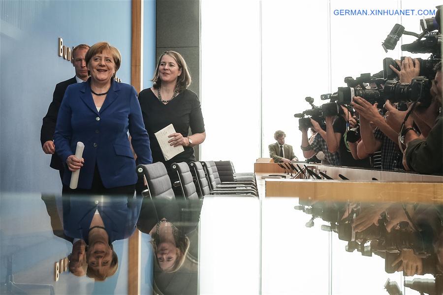 GERMANY-BERLIN-MERKEL-NINE-POINT-PLAN