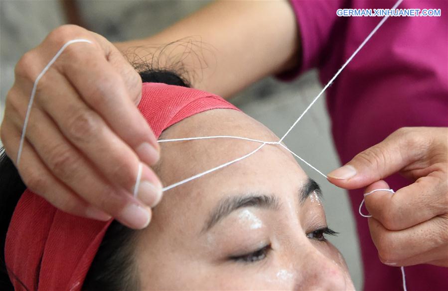 CHINA-NANNING-TRADITIONAL FACIALS(CN)