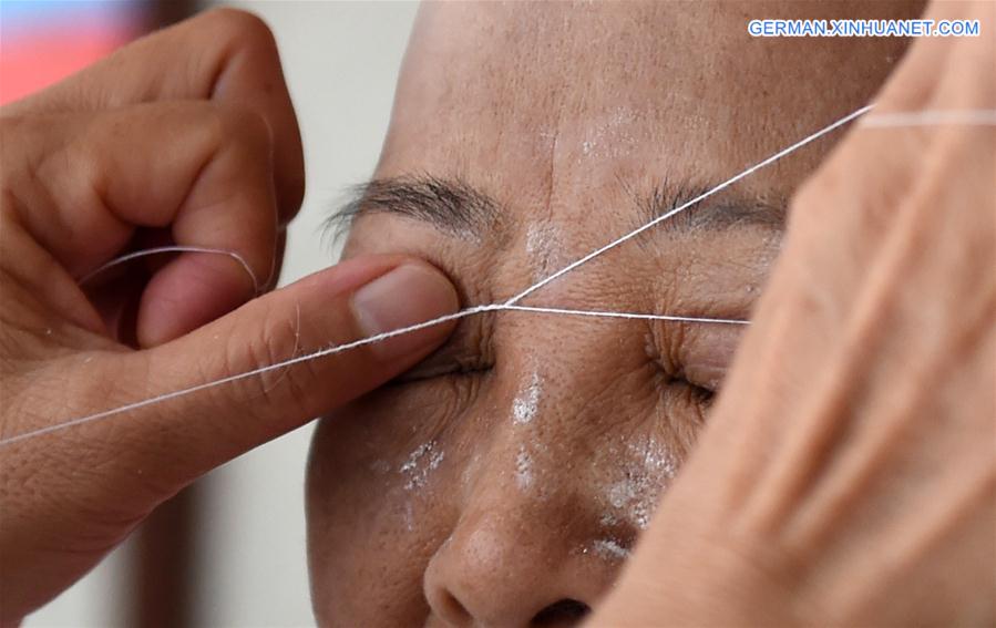 CHINA-NANNING-TRADITIONAL FACIALS(CN)