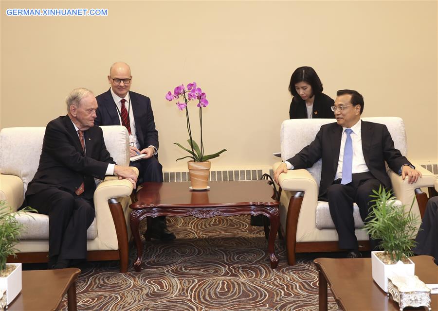 CANADA-OTTAWA-CHINESE PREMIER-CHRETIEN-MEETING