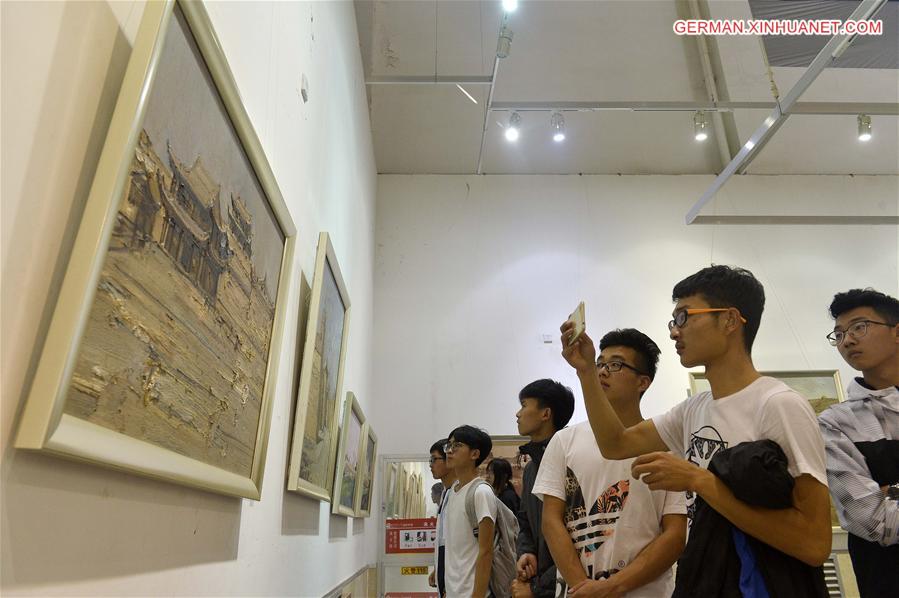 CHINA-YINCHUAN-OIL PAINTING-EXHIBITION (CN)