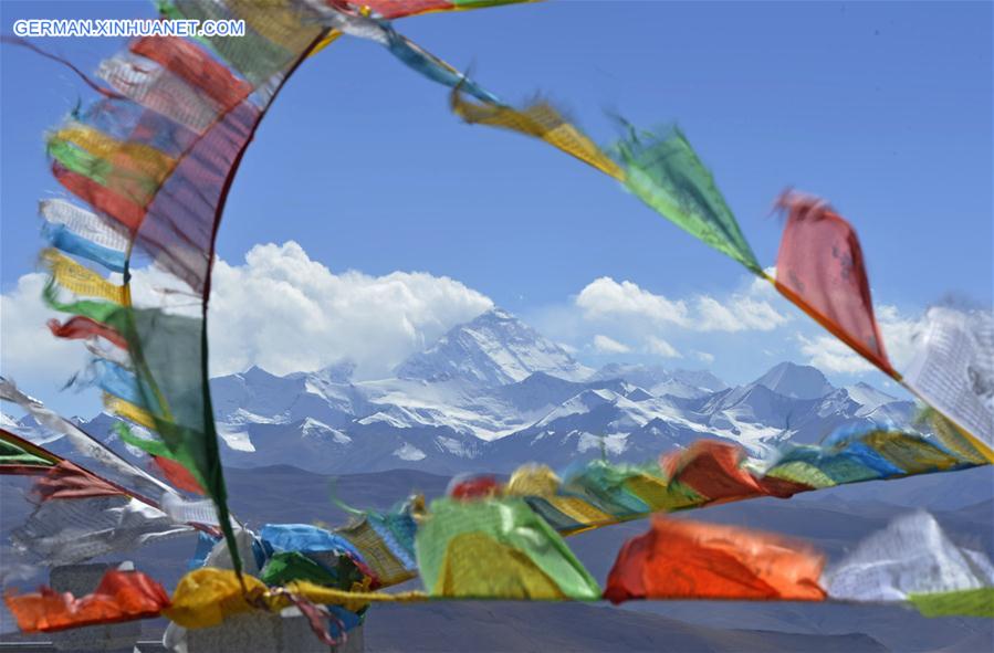 CHINA-MOUNT QOMOLANGMA-SCENERY (CN) 