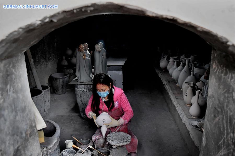 CHINA-HENAN-SHENHOU TOWN-JUN PORCELAIN (CN)