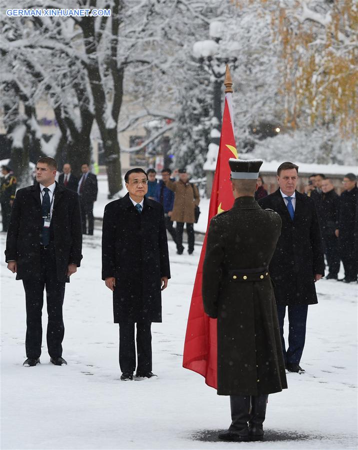 LATVIA-RIGA-LI KEQIANG-KUCINSKIS-TALKS