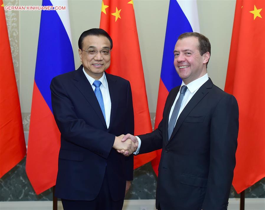 RUSSIA-CHINA-LI KEQIANG-MEDVEDEV-MEETING