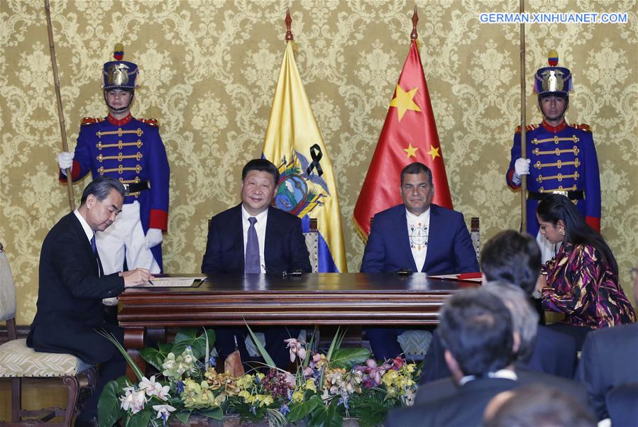 ECUADOR-QUITO-XI JINPING-CORREA-TALKS