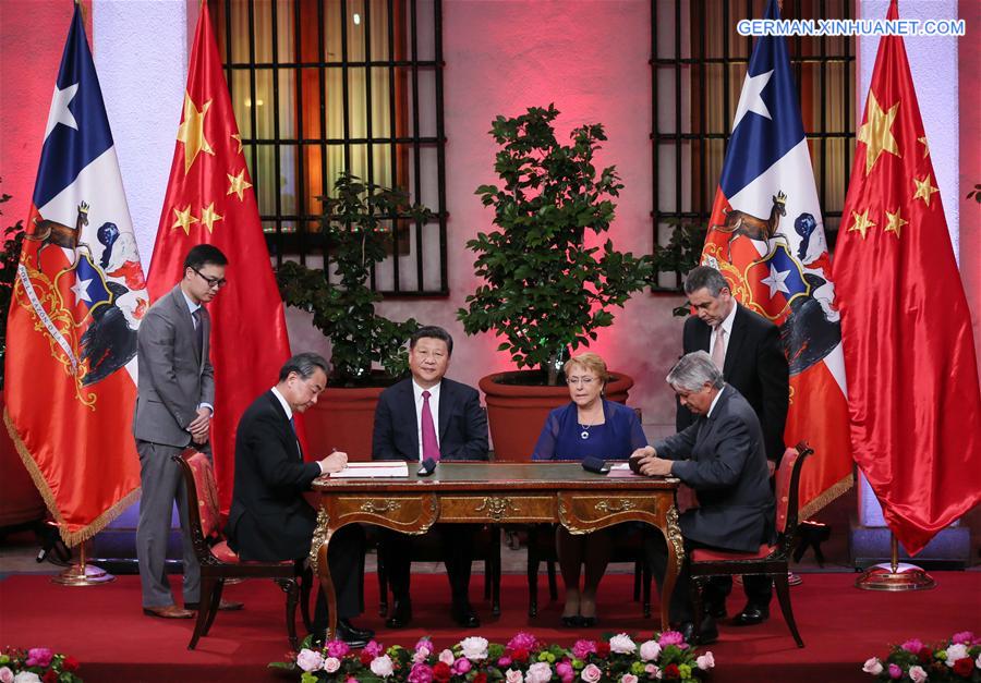 CHILE-SANTIAGO-CHINESE PRESIDENT-SIGNING CEREMONY