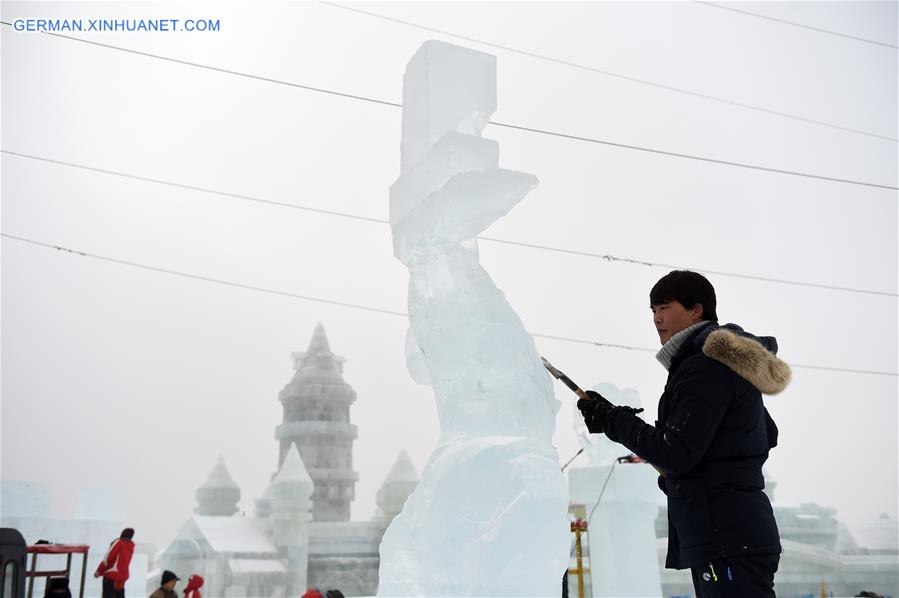 CHINA-HARBIN-ICE SCULPTURE-CONTEST (CN)