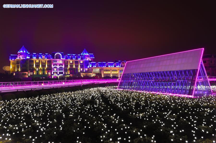 CHINA-GUANGZHOU-COLORED LIGHTS (CN)