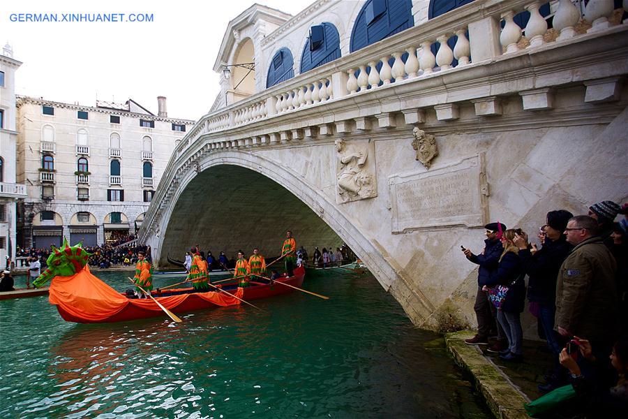 ITALY-VENICE-CARNIVAL-WATER PARADE