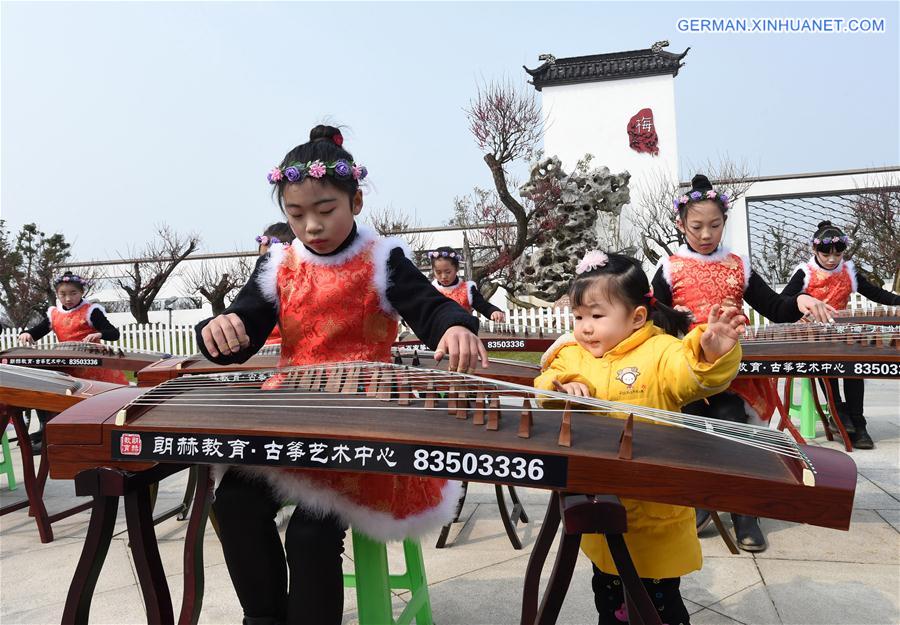 CHINA-JIANGSU-PLUM BLOSSOM FESTIVAL (CN)