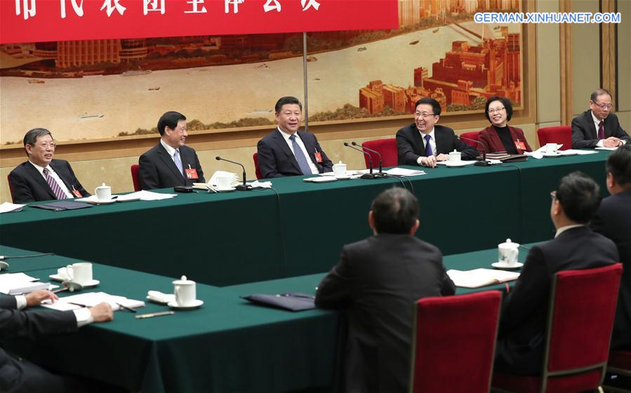 Xi Jinping Nimmt An Podiumsdiskussion Mit Delegierten Des 12 Nvk Aus