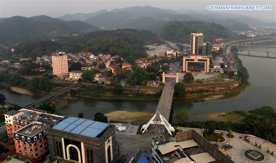 CHINA-YUNNAN-VIETNAM-BORDER TRADE (CN)