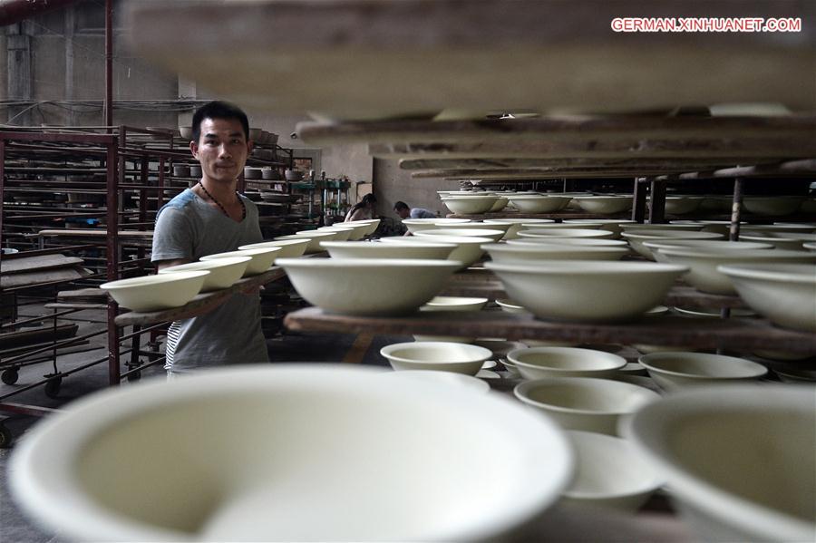 CHINA-SHANDONG-ZIBO-PORCELAIN EXPORTS (CN)