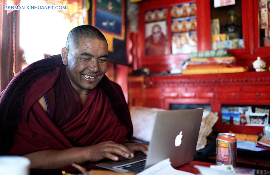 CHINA-TIBET-RONGPU MONASTERY-BUDDHISM-LIFE(CN)