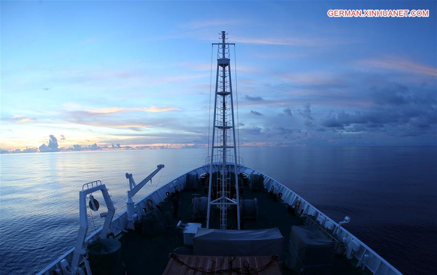 PACIFIC OCEAN-CHINA-XIANGYANGHONG 09-SUNSET SCENERY