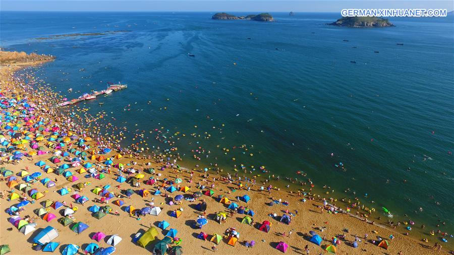 # CHINA-DALIAN-BATHING BEACH(CN)