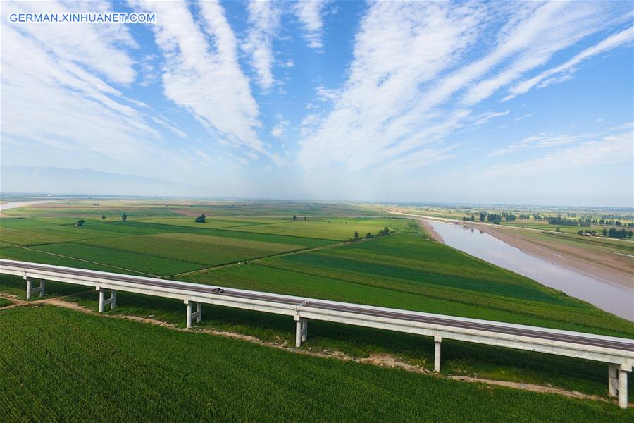 CHINA-SHAANXI-ROAD-SCENERY (CN)