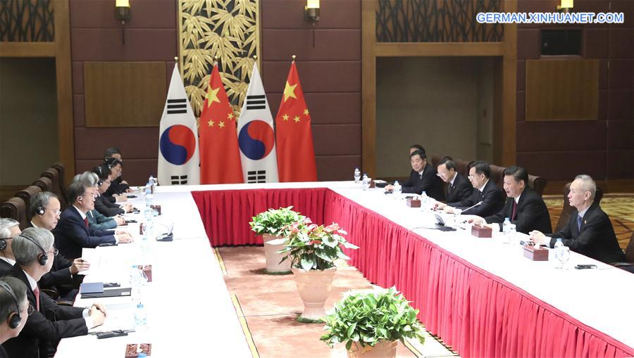 VIETNAM-CHINA-SOUTH KOREA-XI JINPING-MOON JAE-IN-MEETING
